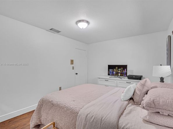 1539 SW 103rd Ave, Miami FL 33174