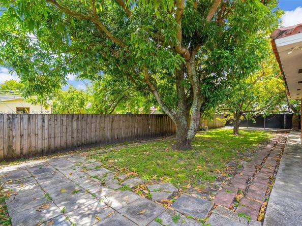 1539 SW 103rd Ave, Miami FL 33174