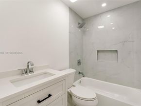 851 W 35th St, Hialeah FL 33012