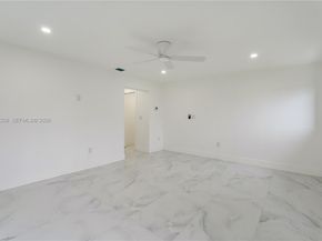 851 W 35th St, Hialeah FL 33012