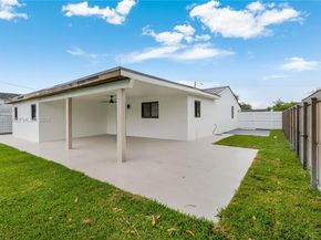 851 W 35th St, Hialeah FL 33012