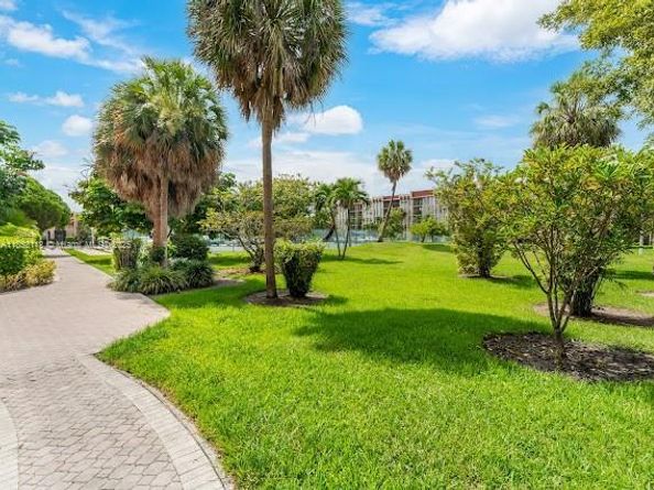 2101 Atlantic Shores Blvd 309, Hallandale Beach FL 33009