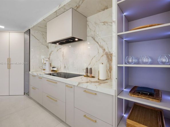 1117 Adams St, Hollywood FL 33019