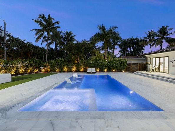 1117 Adams St, Hollywood FL 33019