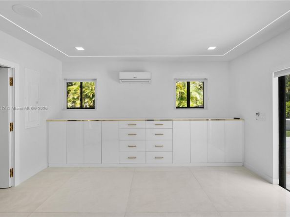 1117 Adams St, Hollywood FL 33019