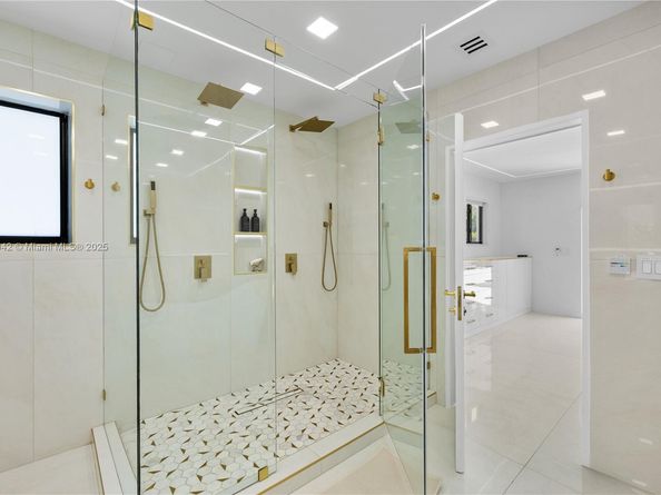 1117 Adams St, Hollywood FL 33019