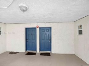8617 SW 68th Ct 24, Pinecrest FL 33156