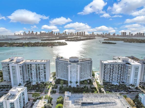 1100 West Ave 916, Miami Beach FL 33139