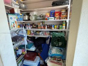 3221 SW 47th Ave, West Park FL 33023