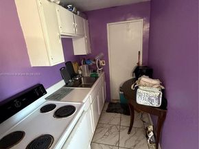 3221 SW 47th Ave, West Park FL 33023