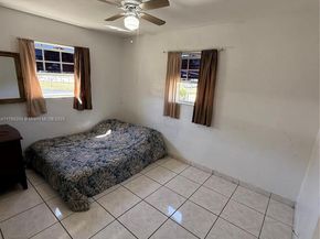 3221 SW 47th Ave, West Park FL 33023