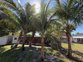 3221 SW 47th Ave, West Park FL 33023