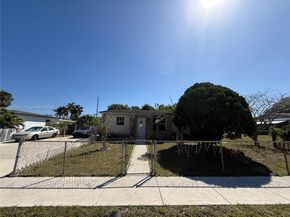 3221 SW 47th Ave, West Park FL 33023
