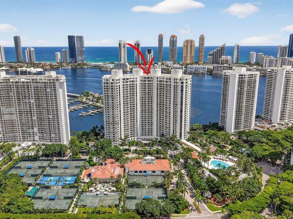 6000 Island Blvd 707, Aventura FL 33160