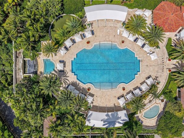 6000 Island Blvd 707, Aventura FL 33160