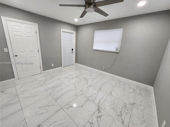 7761 NW 42nd Pl, Coral Springs FL 33065