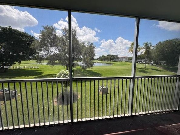 13450 SW 3rd St 209D, Pembroke Pines FL 33027