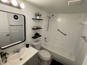 13450 SW 3rd St 209D, Pembroke Pines FL 33027