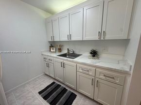 13450 SW 3rd St 209D, Pembroke Pines FL 33027