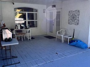 4607 NW 165th St, Miami Gardens FL 33054