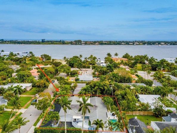 222 30th Street, West Palm Beach FL 33407