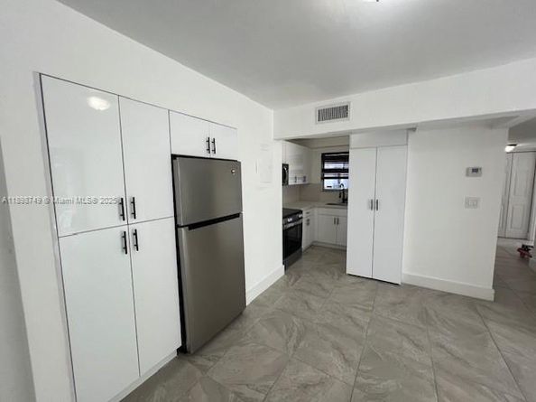 210 Fontainebleau Blvd 411, Miami FL 33172