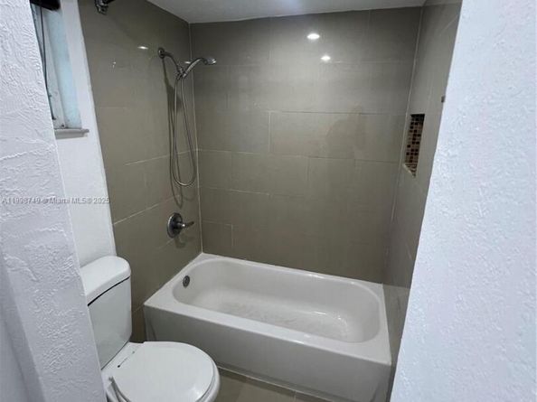 210 Fontainebleau Blvd 411, Miami FL 33172