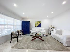 708 SE 7th Ave 14, Pompano Beach FL 33060