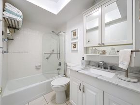 708 SE 7th Ave 14, Pompano Beach FL 33060