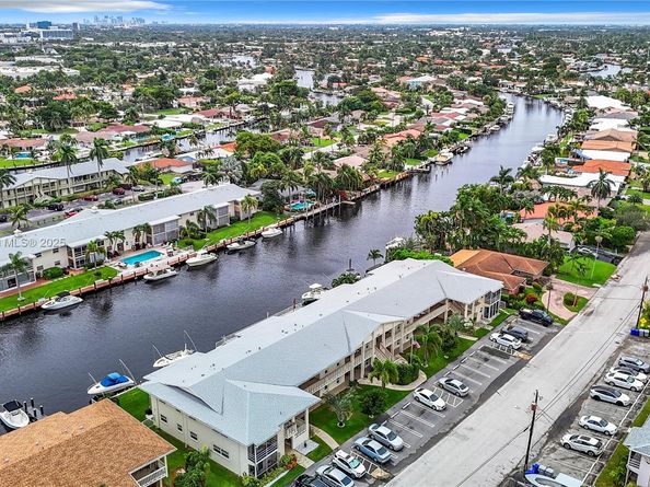 708 SE 7th Ave 14, Pompano Beach FL 33060