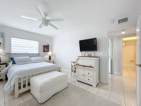 708 SE 7th Ave 14, Pompano Beach FL 33060