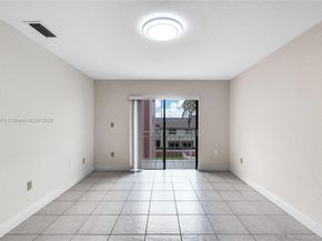 8425 NW 8th St 304, Miami FL 33126