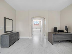 1580 Shoreline Way, Hollywood FL 33019