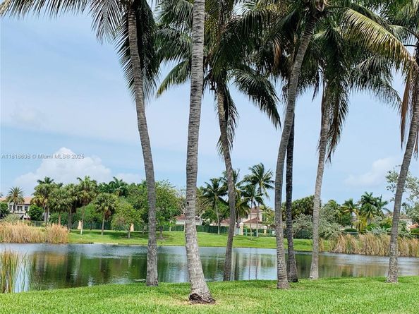 1580 Shoreline Way, Hollywood FL 33019