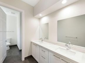 1580 Shoreline Way, Hollywood FL 33019