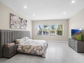 1580 Shoreline Way, Hollywood FL 33019
