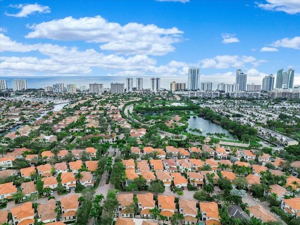 1580 Shoreline Way, Hollywood FL 33019