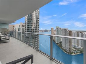 200 Biscayne Boulevard Way 3907, Miami FL 33131