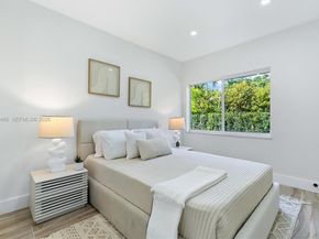 1840 NE 199th St, Miami FL 33179