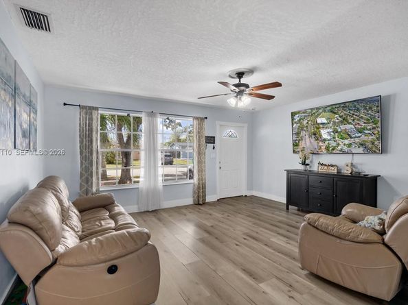 2286 NW 81st Ave, Sunrise FL 33322