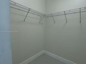 8001 NW 41st St F202, Doral FL 33166