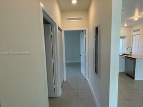 8001 NW 41st St F202, Doral FL 33166