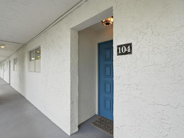 6100 NW 44TH Street 104, Lauderhill FL 33319