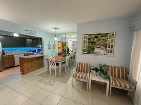 208 Pine Hov Cir A2, Green Acres FL 33463