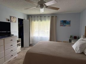 208 Pine Hov Cir A2, Green Acres FL 33463