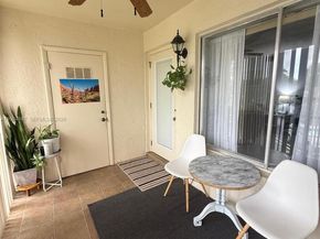208 Pine Hov Cir A2, Green Acres FL 33463