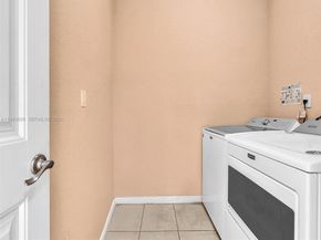 625 SE 30th Ter, Homestead FL 33033