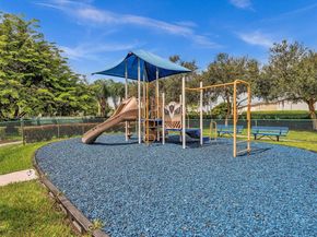 625 SE 30th Ter, Homestead FL 33033