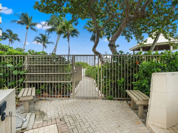 1121 Crandon Blvd E503, Key Biscayne FL 33149