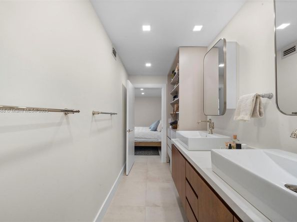 1121 Crandon Blvd E503, Key Biscayne FL 33149